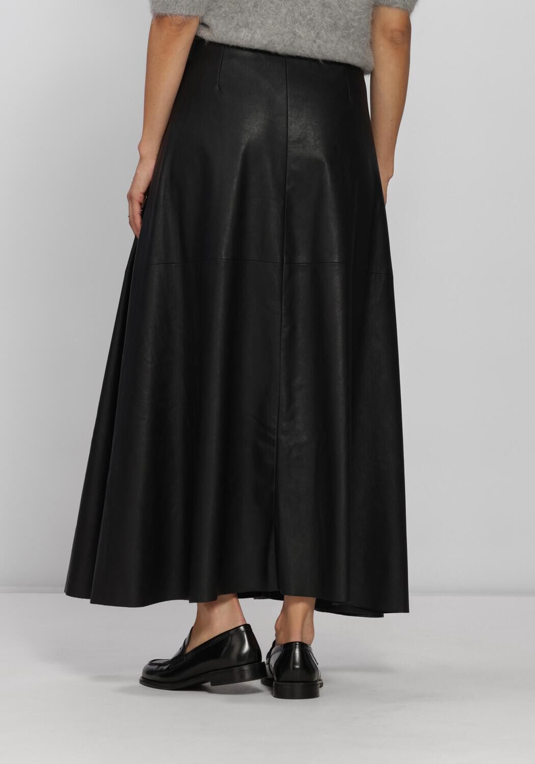 Schwarze KNIT-TED R&ouml;cke AYLA SKIRT - large