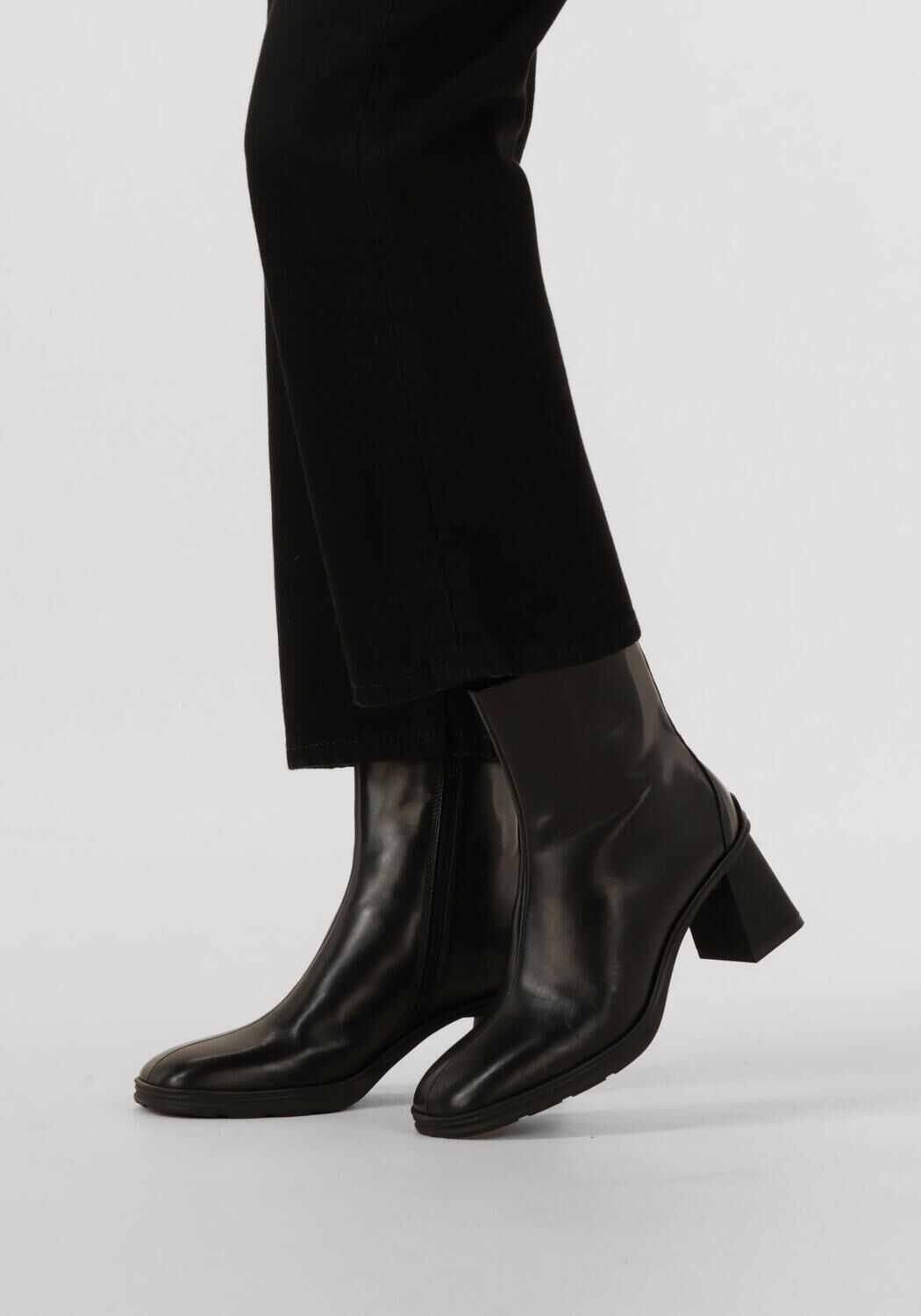 Schwarze VAGABOND SHOEMAKERS Stiefeletten JANINE 001 - large