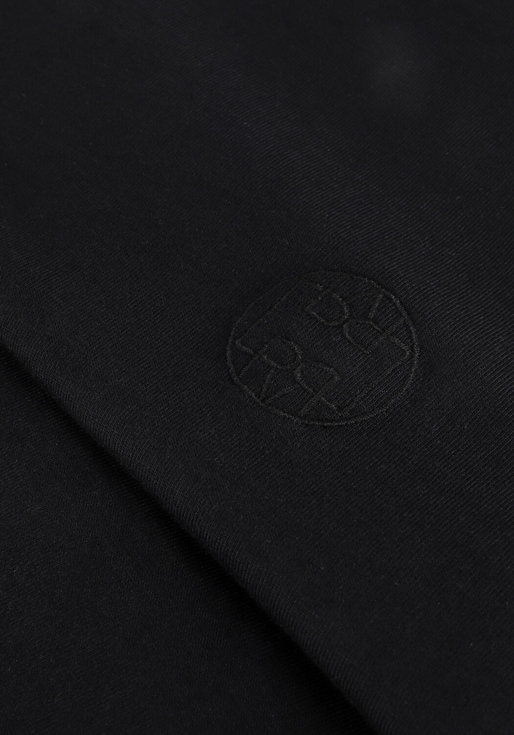 Schwarze LEVETE ROOM Minikleid ISOL 6 T-SHIRT - large