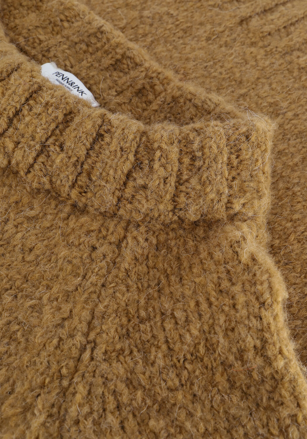 Camelfarbene PENN & INK Pullover W21L140 - large