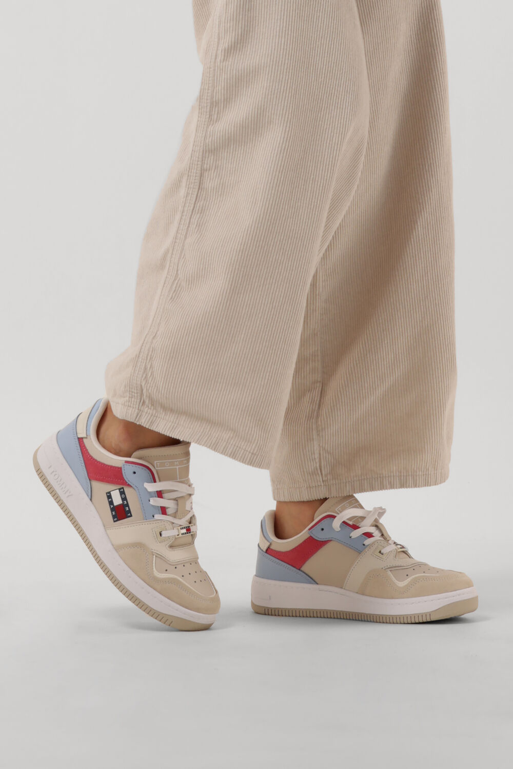 Beige TOMMY JEANS Sneaker Low MEG LOW - large
