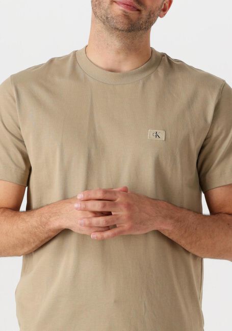Beige CALVIN KLEIN T-shirt WOVEN LABEL REGULAR TEE - large