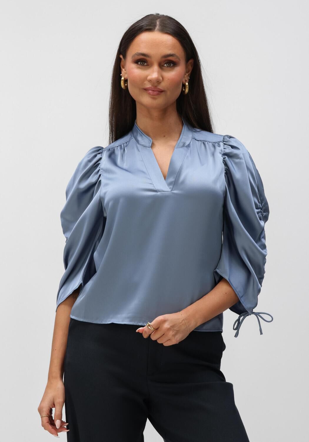 Blaue NEO NOIR Blusen ALVIRA DRAPY SATIN BLOUS - large