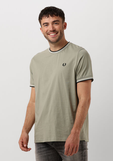 Grüne FRED PERRY T-shirt TWIN TIPPED T-SHIRT - large