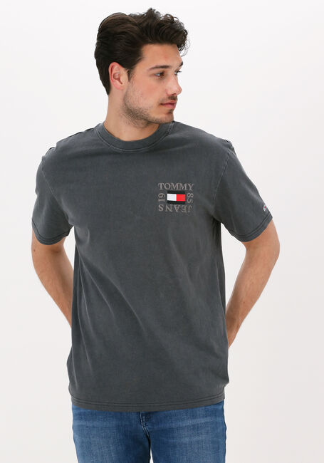 Schwarze TOMMY JEANS T-shirt TJM TIMELESS BOX TEE - large