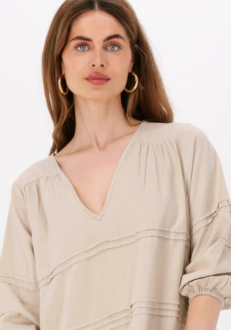 Sand LEVETE ROOM Maxikleid NAJA 9 DRESS - large