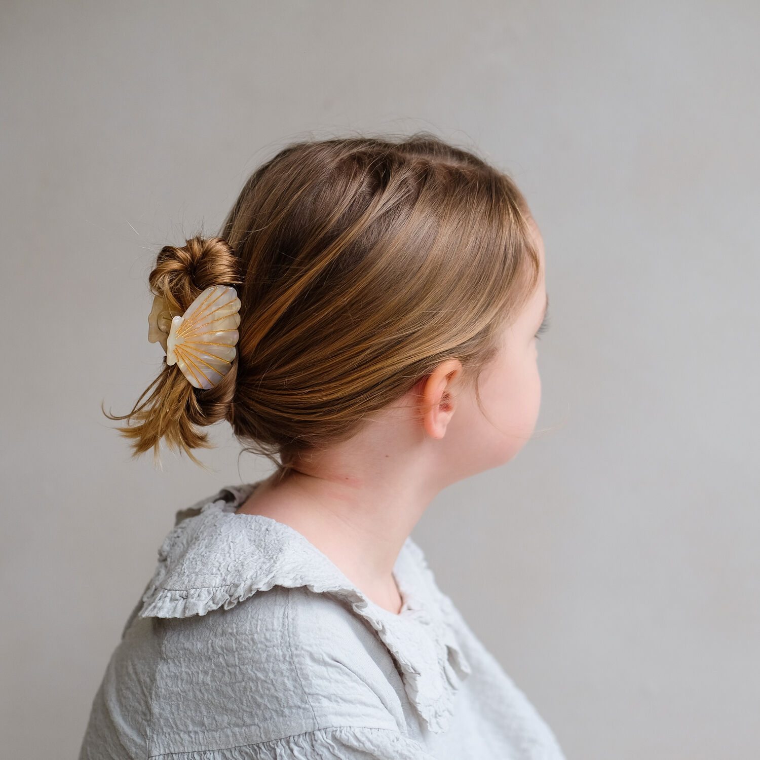 Creme Mimi & Lula Haarschmuck SHELL CLAW CLIP - large