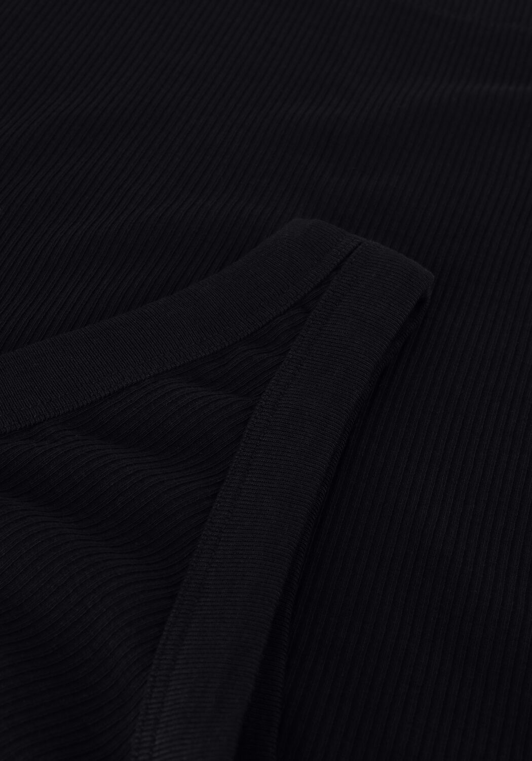 Schwarze PENN & INK Top SINGLET ONE SHOULDER - large