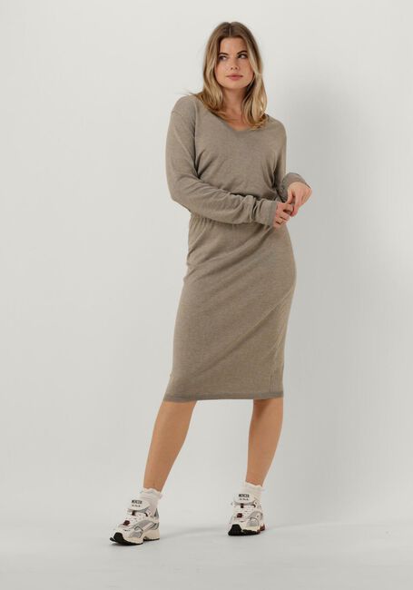 Braune MINUS Midikleid VILENA V-NECK KNIT DRESS - large
