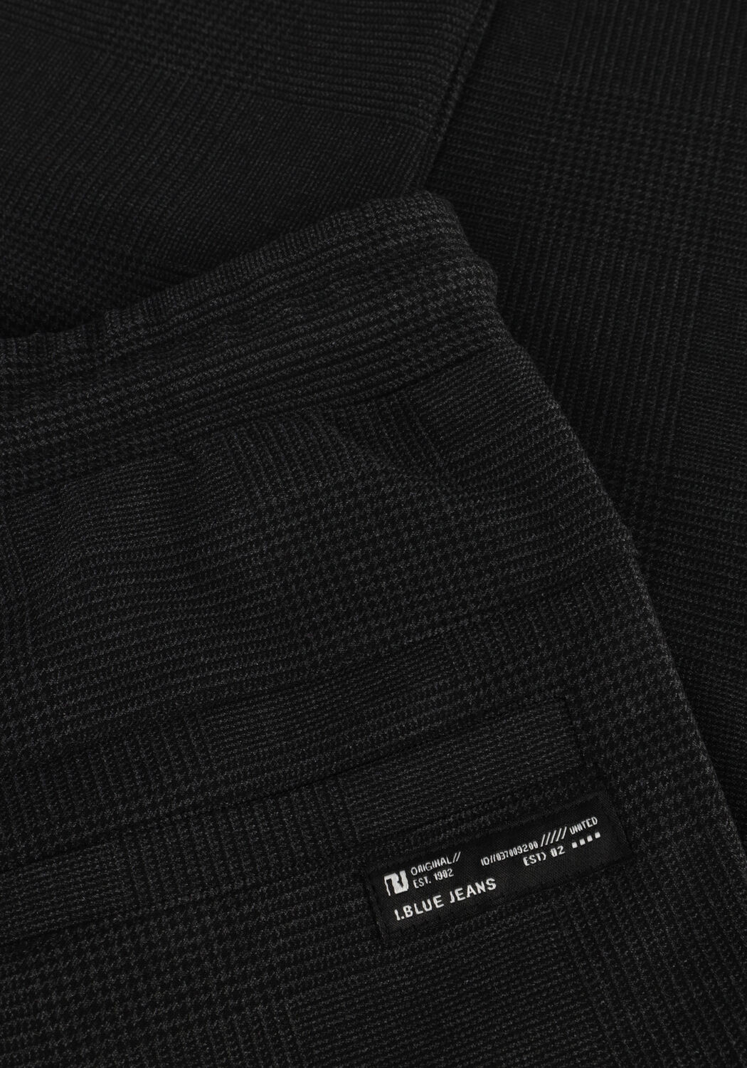 Schwarze INDIAN BLUE JEANS Cargohosen JOG PANT CHECK ZIP - large