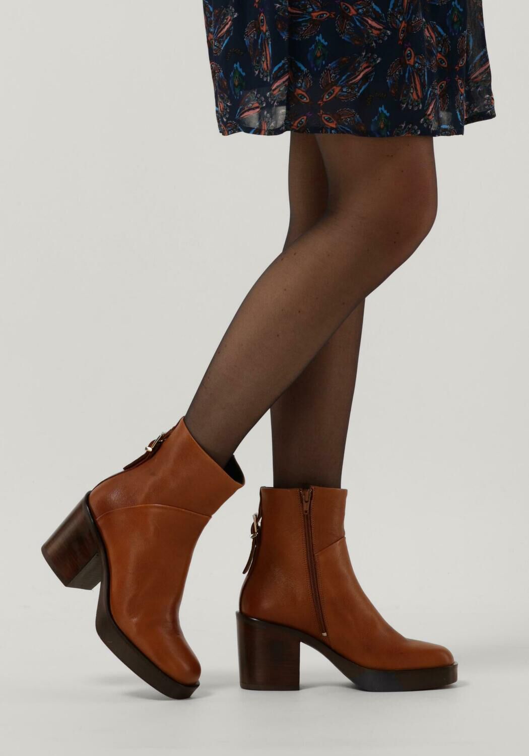 Cognacfarbene RED-RAG Stiefeletten 77300 - large