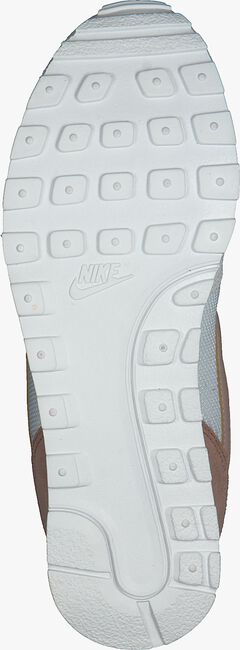 Weiße NIKE Sneaker low MD RUNNER 2 WMNS - large