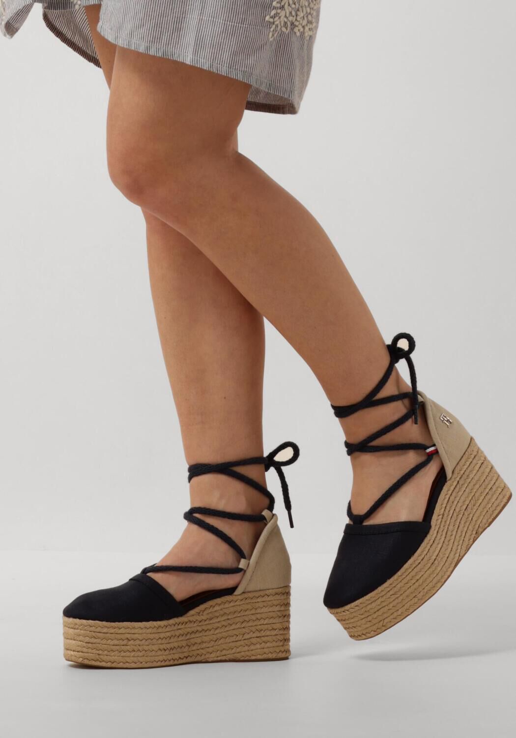 Blaue TOMMY HILFIGER Espadrilles CLOSED TOE FLATFORM - large