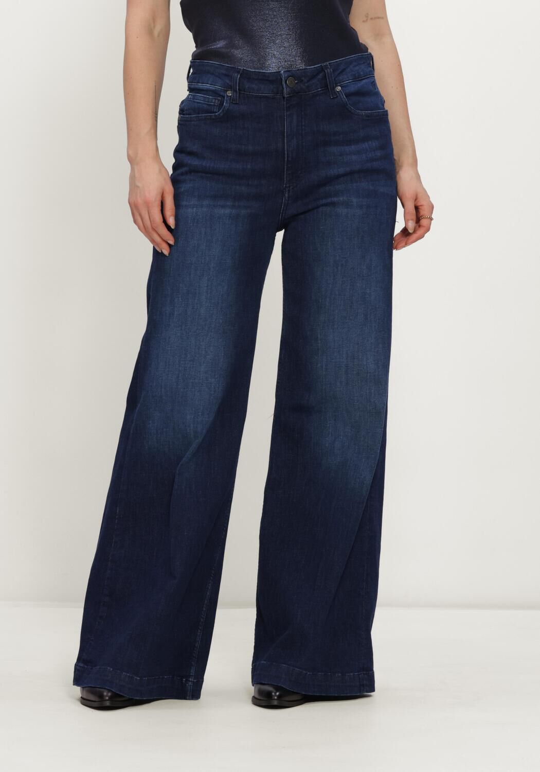 Blaue CIRCLE OF TRUST Flared jeans PALMER DNM - large