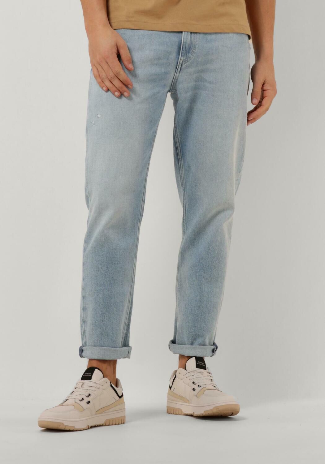 Hellblau TOMMY JEANS Straight leg jeans DAD JEAN RGLR TPRD Omoda