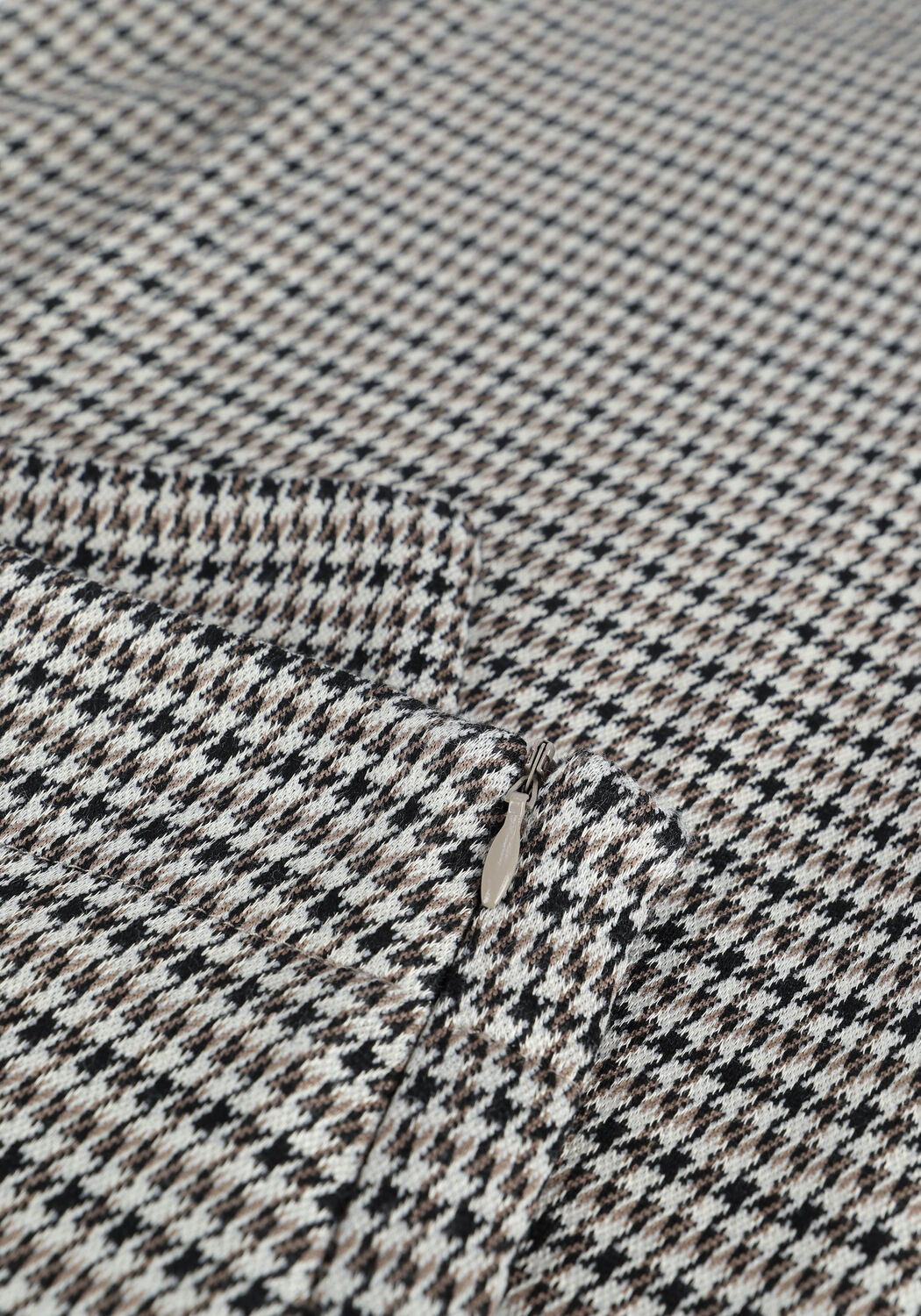 Braune DRYKORN Weite Hose BEFORE - large