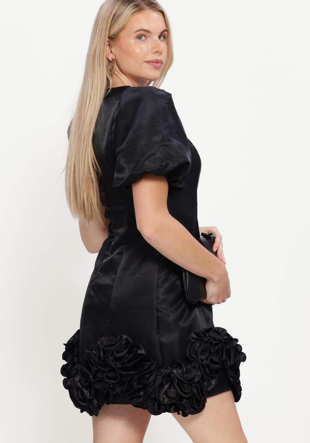 Schwarze Y.A.S. Minikleid YASELINA WAVE 2/4 DRESS - large