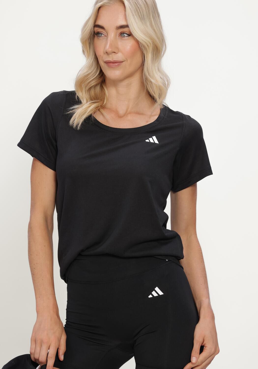 Schwarze ADIDAS Tops & T-shirts WE MIN SCP TEE - large