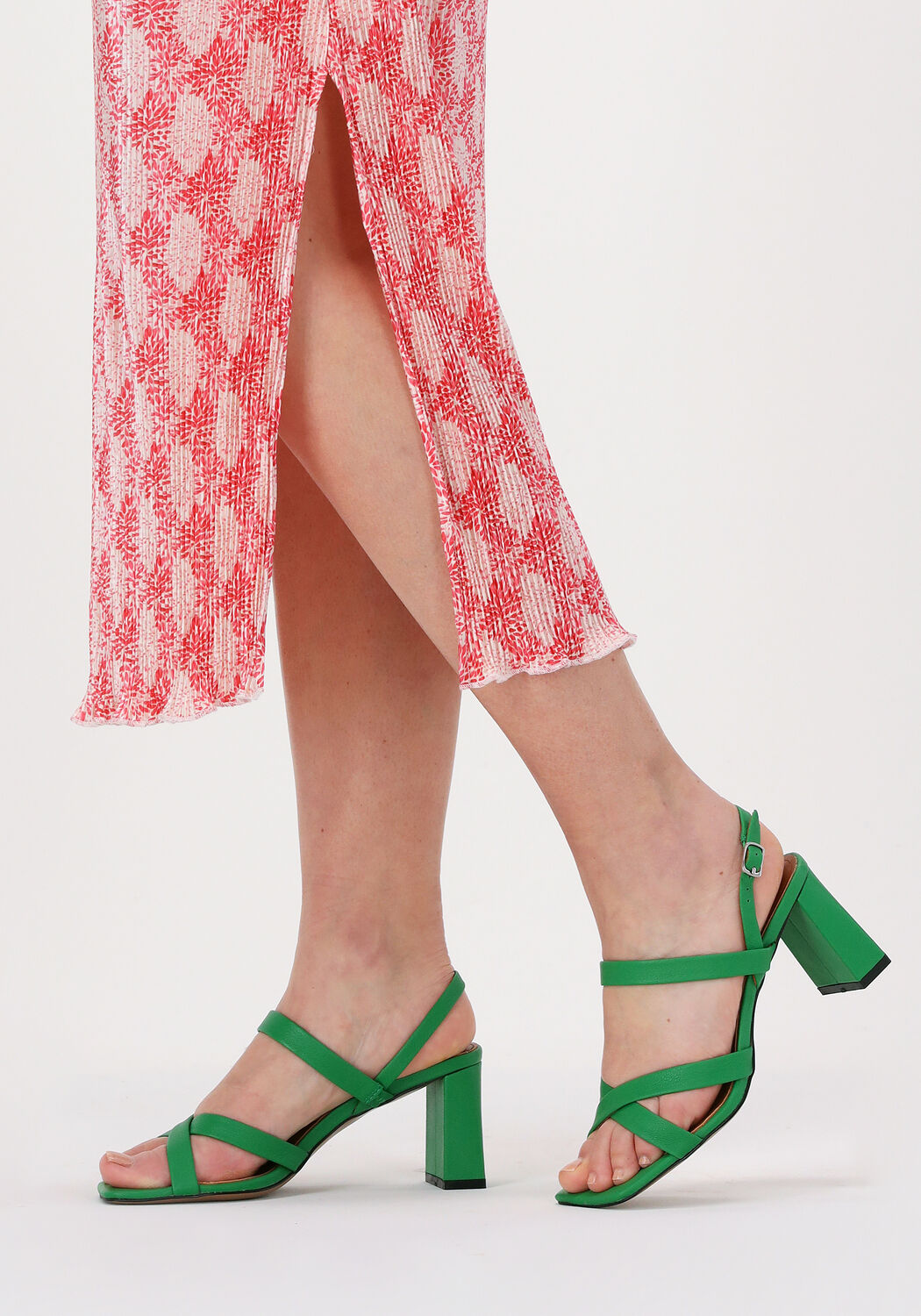 Gr&uuml;ne BIBI LOU Sandalen 612Z42 - large