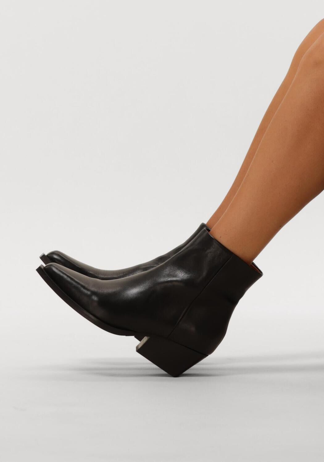 Schwarze VIA VAI Stiefeletten DO CASSIDY - large