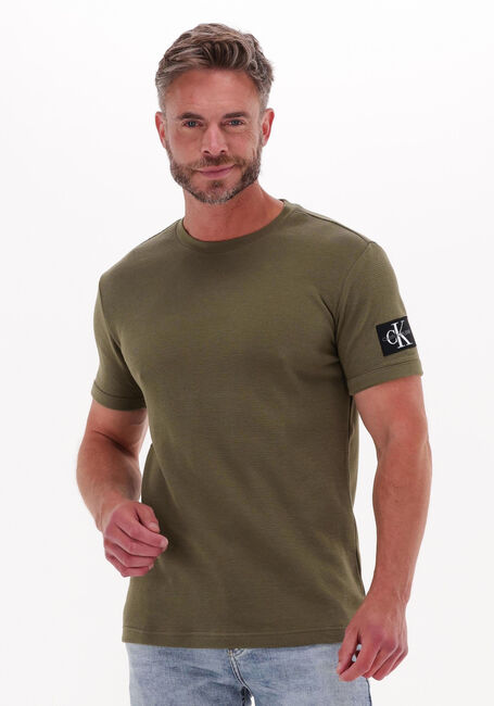 Olive CALVIN KLEIN T-shirt MONOGRAM BADGE WAFFLE SS TEE - large