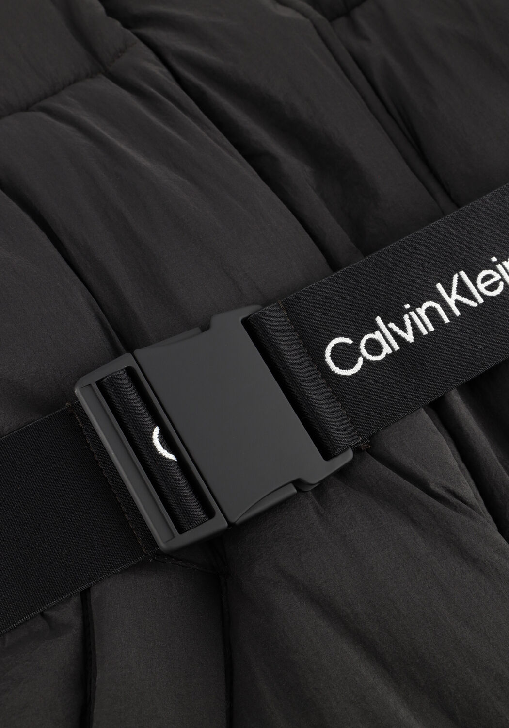 Schwarze CALVIN KLEIN Wattierte Jack BELTED MIDWEIGHT PUFFER - large