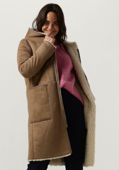 Camelfarbene GOOSECRAFT Wattierte Jack GC ADELYN COAT - large