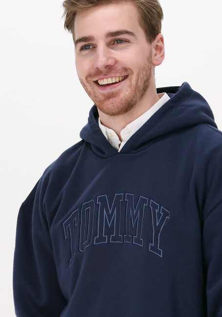 Dunkelblau TOMMY JEANS Sweatshirt TJM COLLEGE WASH HOODIE - large