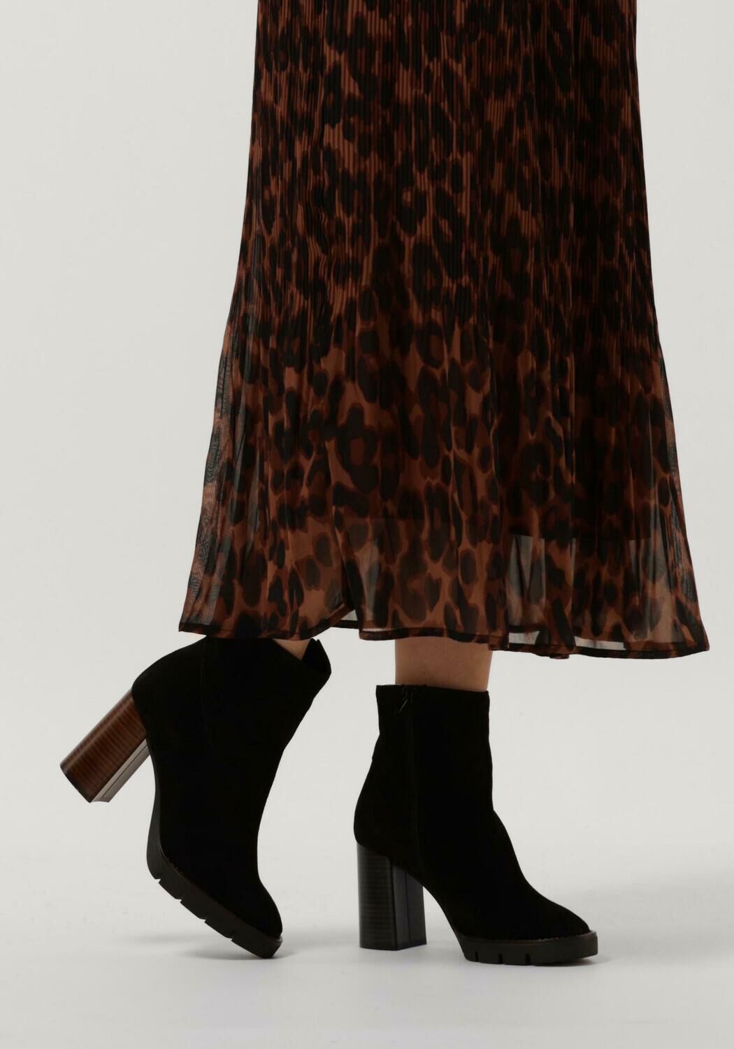 Schwarze NOTRE-V Stiefeletten 50183 - large