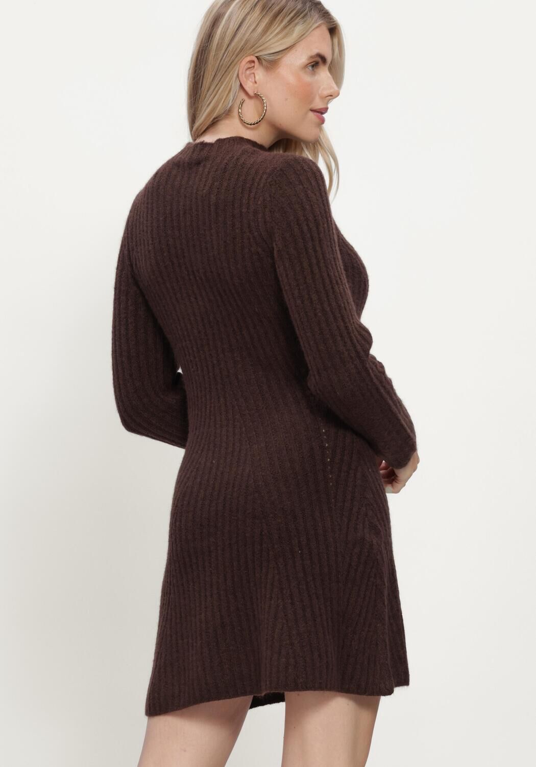 Braune Y.A.S. Minikleid YASDOLLY LS KNIT DRESS - large