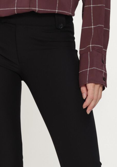 Schwarze NEO NOIR Hosen SHAWNEE CAPRI STRETCH PANTS - large