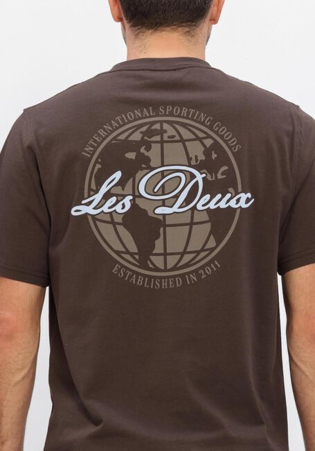 Braune LES DEUX T-shirt BEN GLOBE T-SHIRT - large