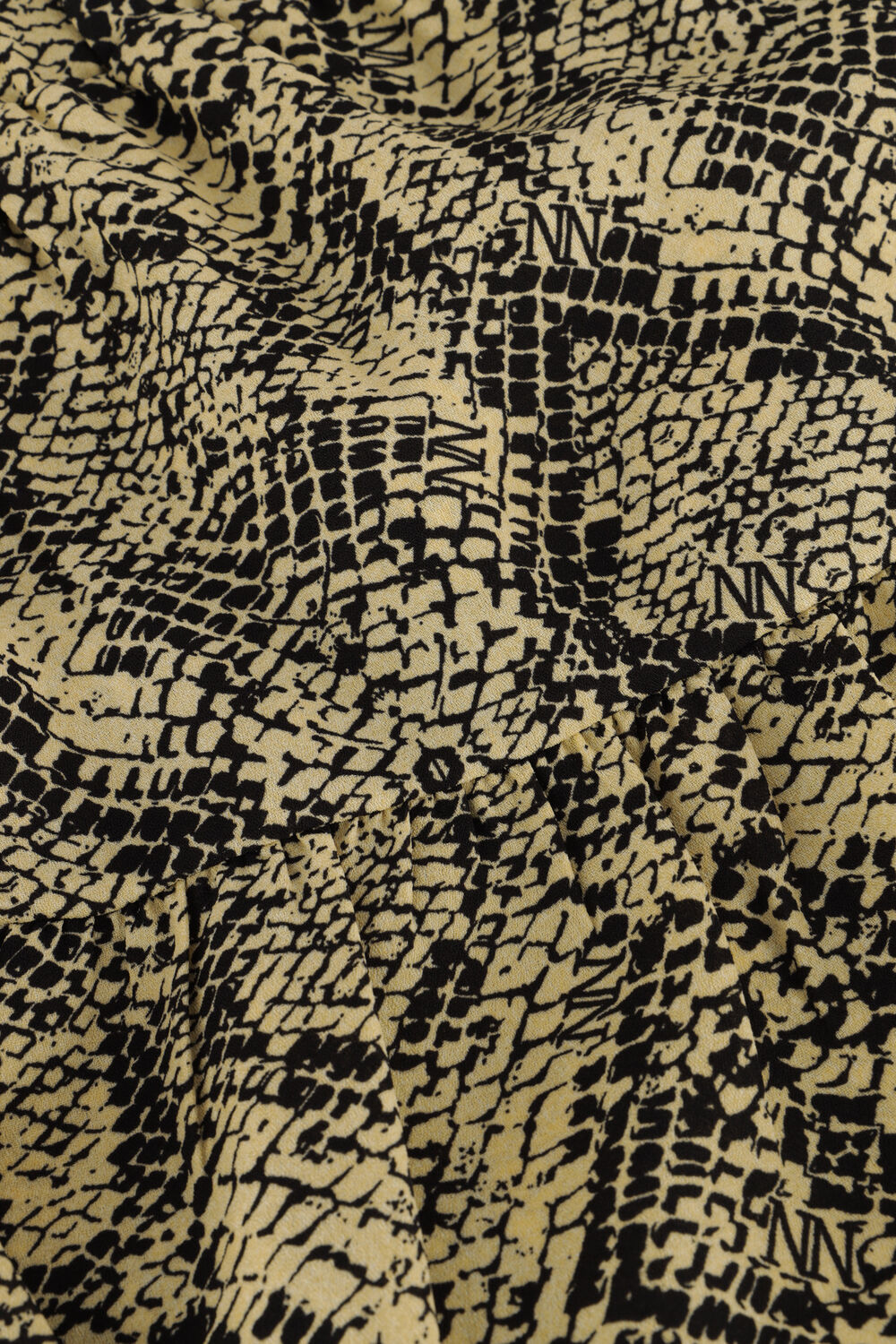 Beige NIK & NIK Hosen SNAKE SKORT - large