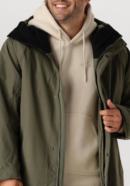 Grüne PEAK PERFORMANCE Parkas M TREELINE INSULATED PARKA - large