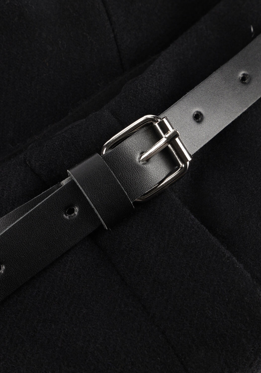 Schwarze EDITED Kurze Hosen TIA SHORTS - large