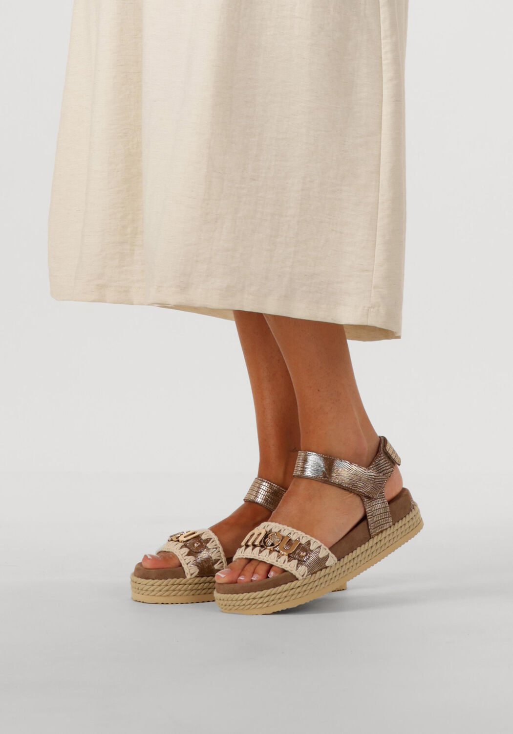 Bronzefarbig MOU Flache Sandalen ROPE SANDAL BLACK WITH STRAP - large