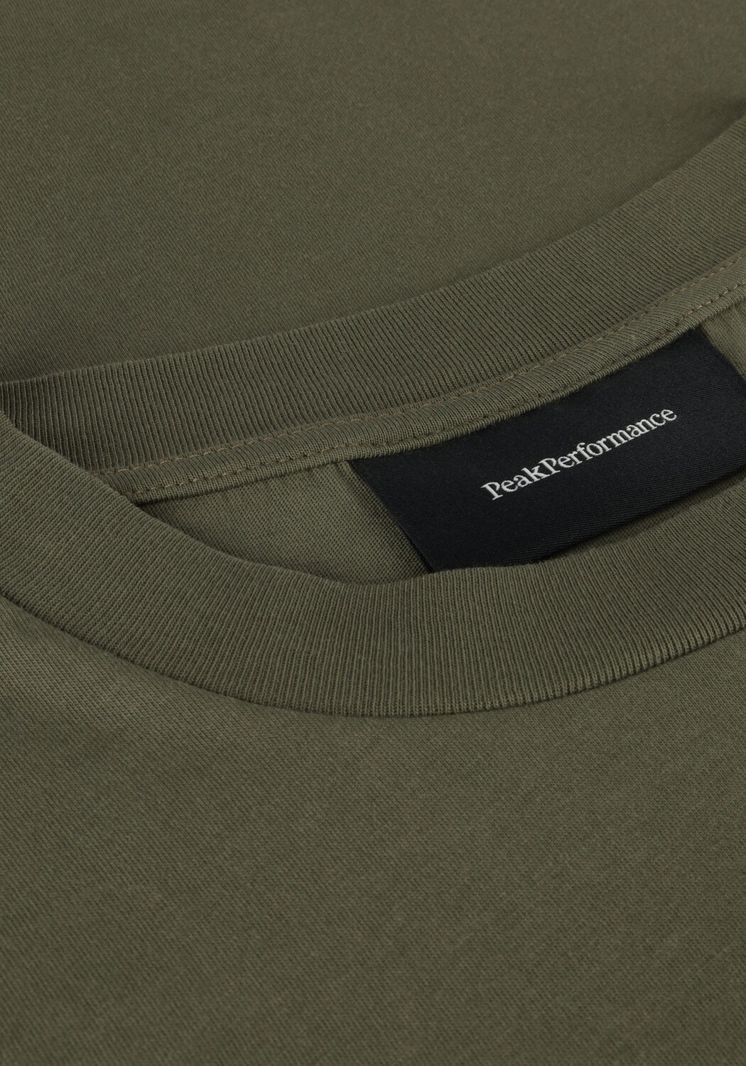 Gr&uuml;ne PEAK PERFORMANCE T-shirt M ORIGINAL SMALL LOGO TEE - large