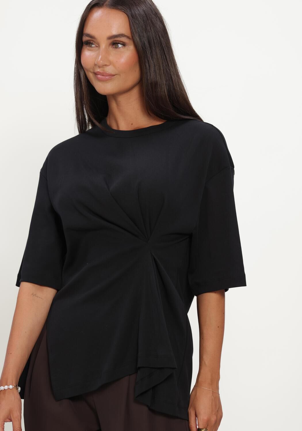 Schwarze CO'COUTURE Tops & T-shirts MEDAXCC ASYM TEE - large