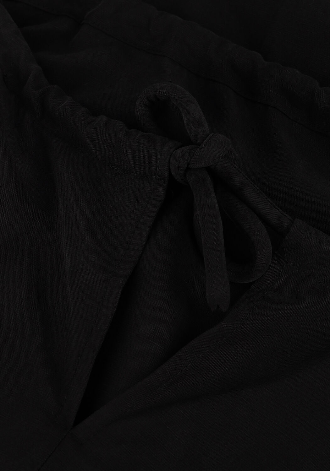 Schwarze NUKUS Maxikleid ADALYN DRESS ROBE - large