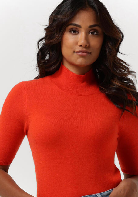 Orangene NOT SHY Pullover MADELEINE - large