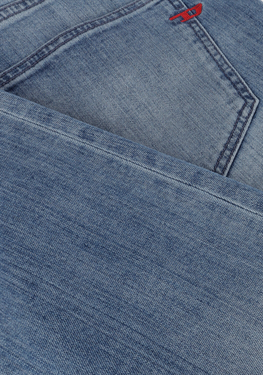 Hellblau DIESEL Slim fit jeans 2019 D-STRUKT - large