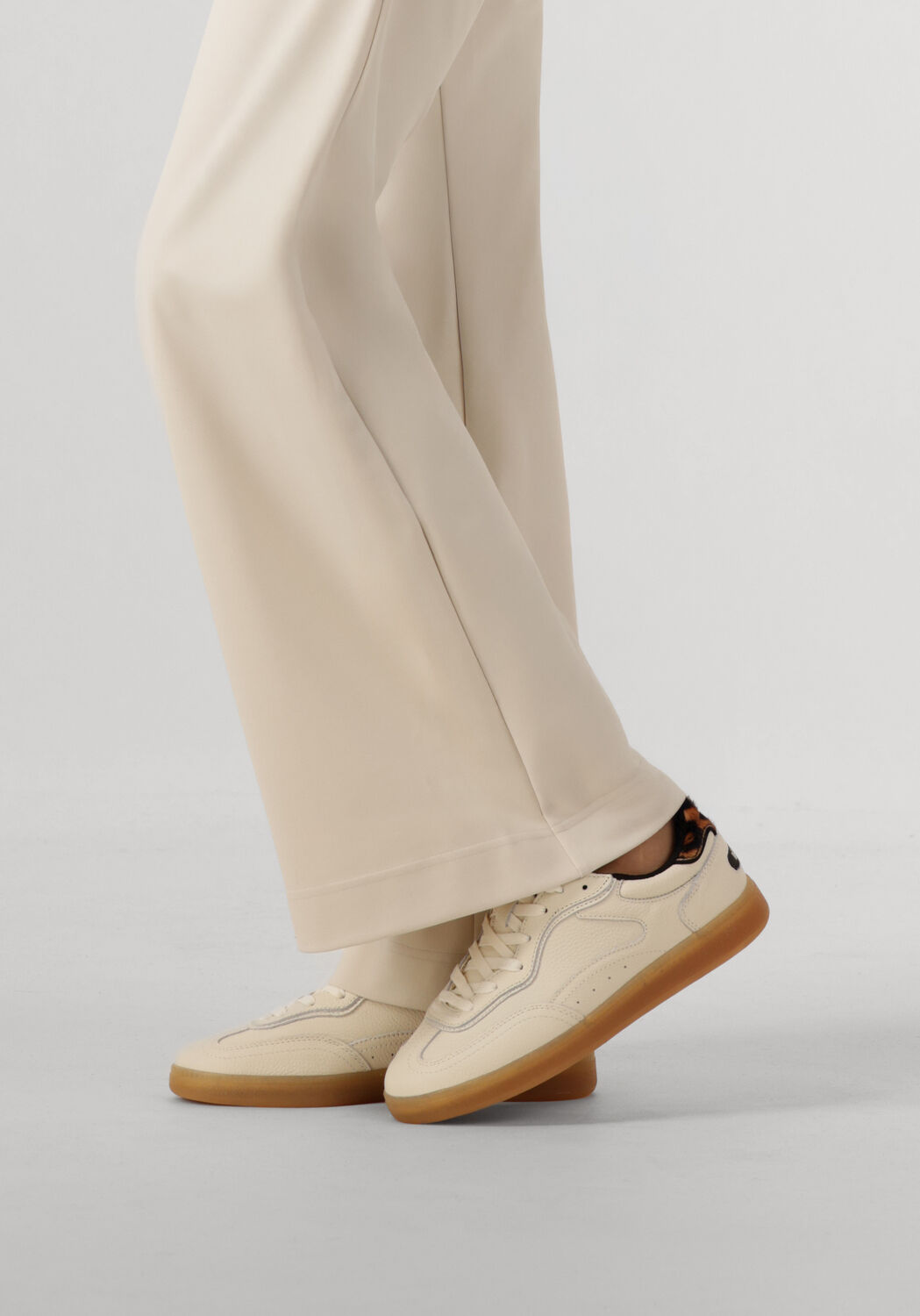 Wei&szlig;e THE HOFF BRAND Sneaker Low ALLEY - large