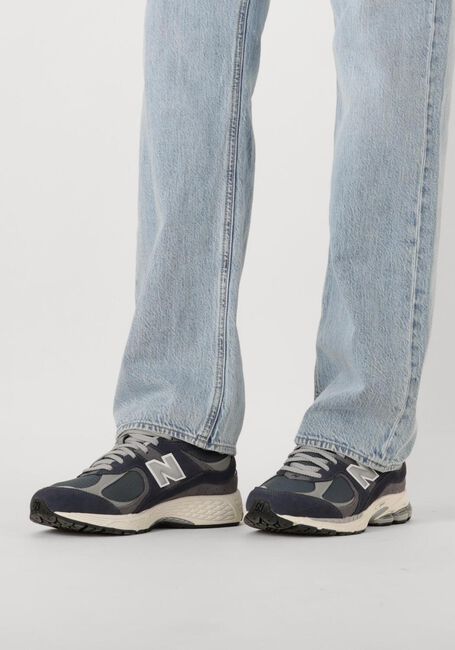 Graue NEW BALANCE Sneaker Low M2002R M - large