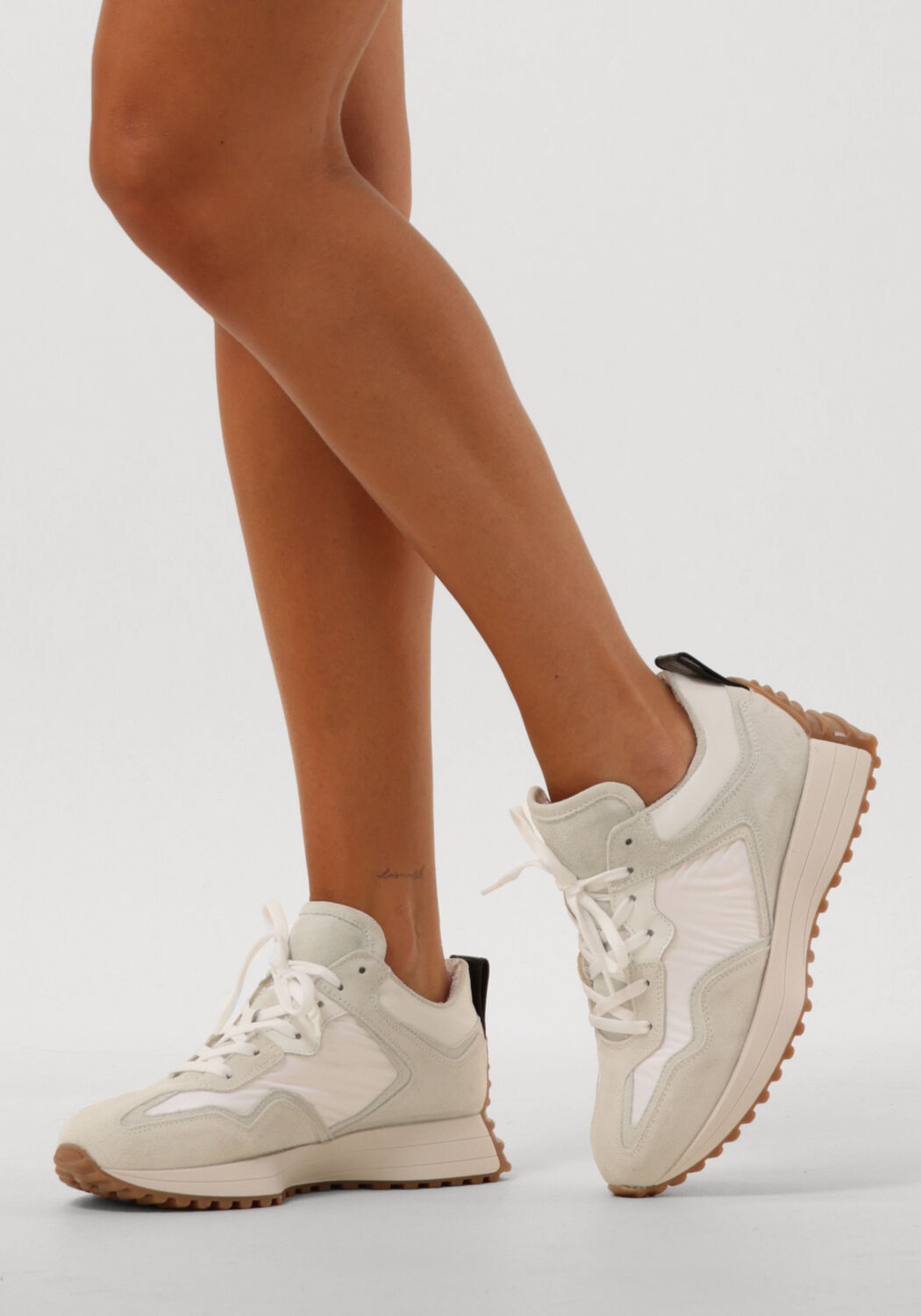 Graue OMODA ATELIER Sneaker Low X FLORINE - large