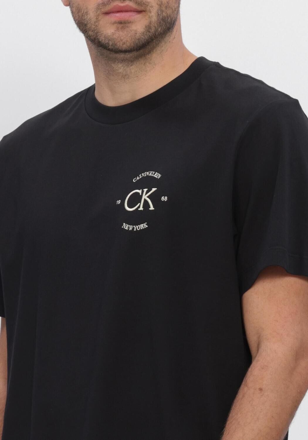 Schwarze CALVIN KLEIN T-shirt 20S APRIL GRAPHIC SEASONAL FASHI - large