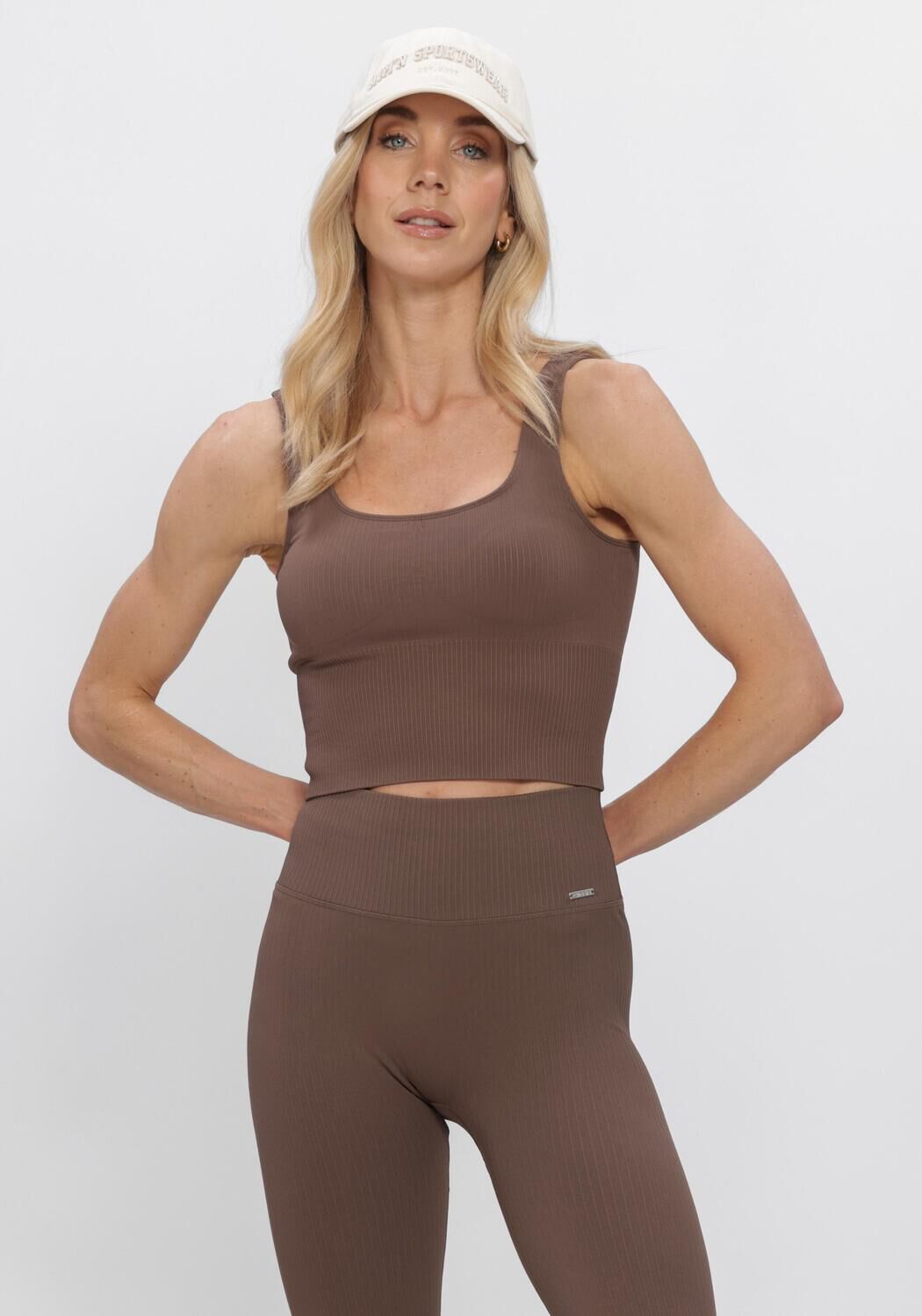 Braune AIM'N Tops & T-shirts RIBBED SEAMLESS SHAPING BRALETTE - large