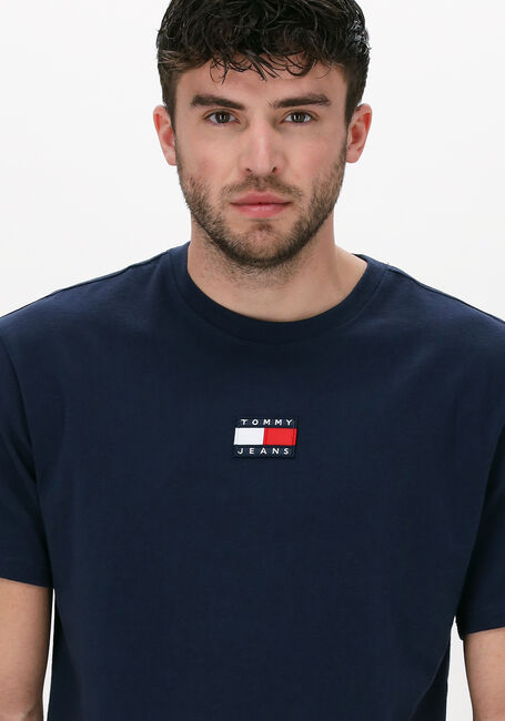 Dunkelblau TOMMY JEANS T-shirt TJM TOMMY BADGE TEE - large