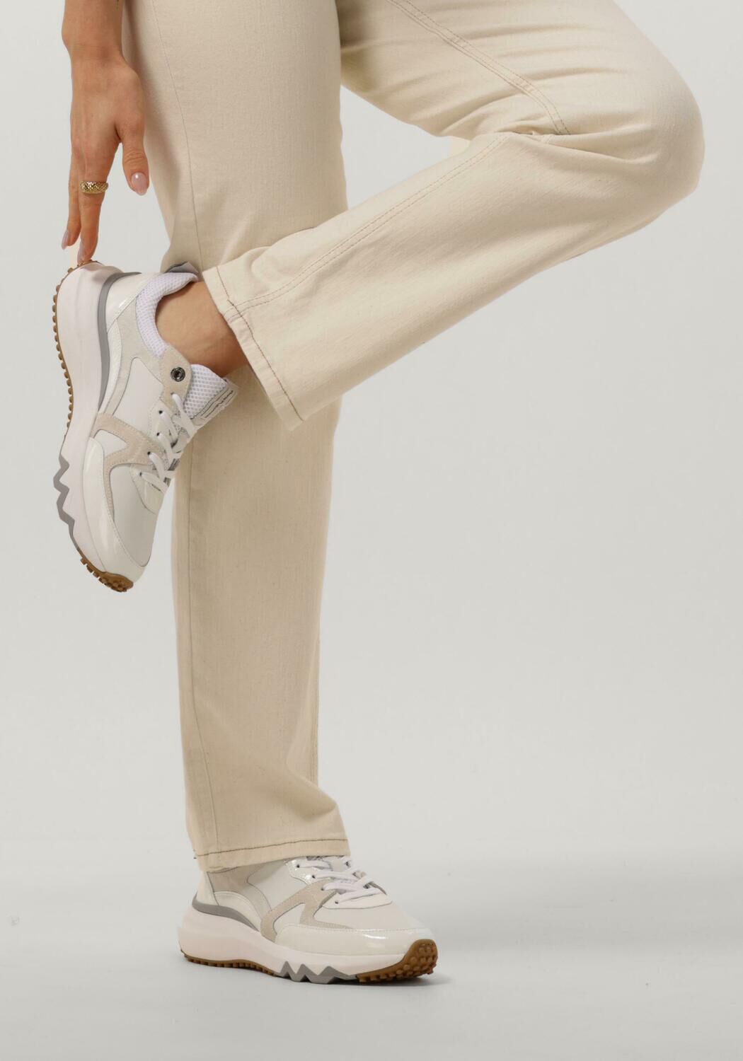 Wei&szlig;e FLORIS VAN BOMMEL Sneaker Low SFW-10111 - large