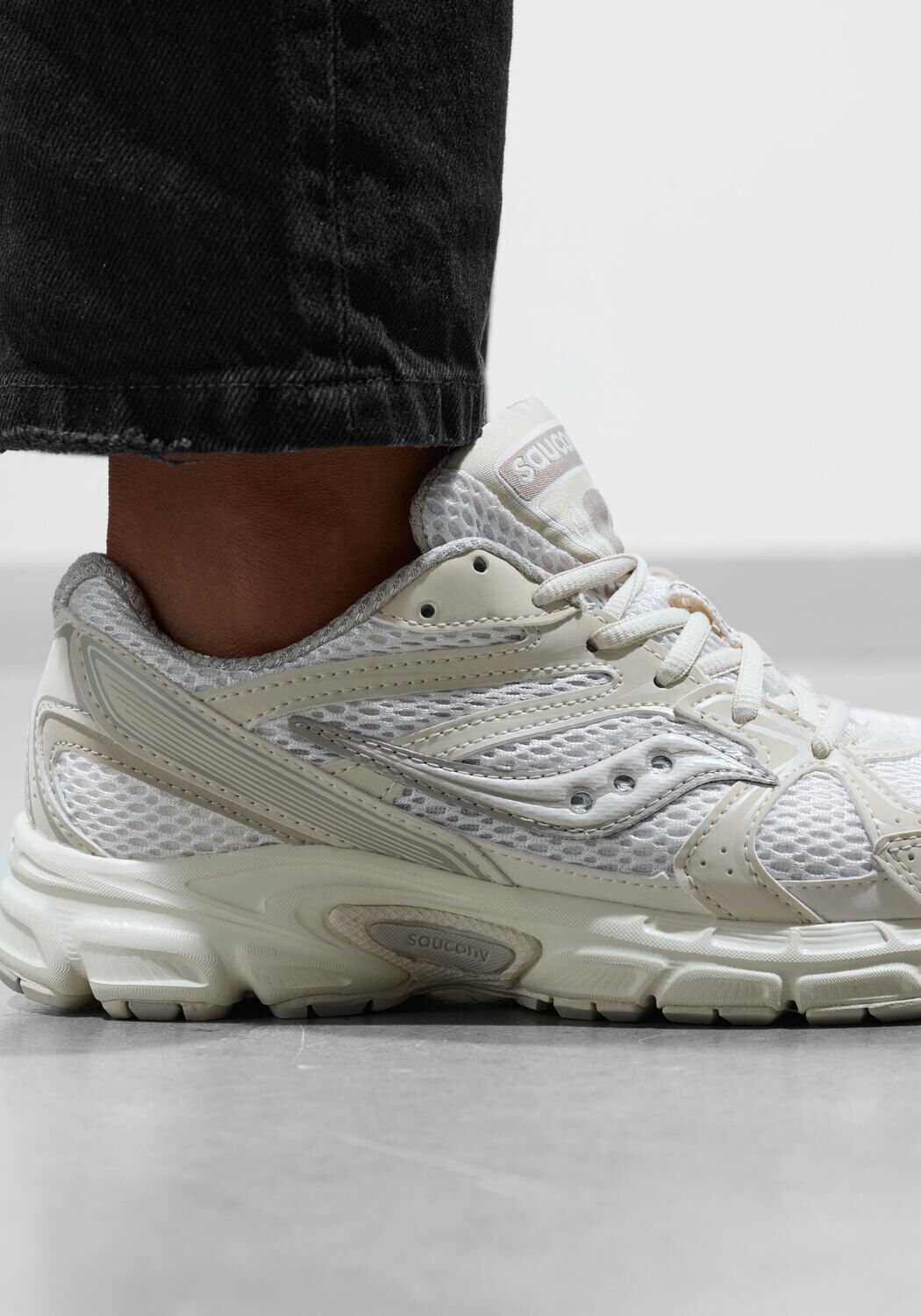 Beige SAUCONY Sneaker Low RIDE MILLENNIUM W - large