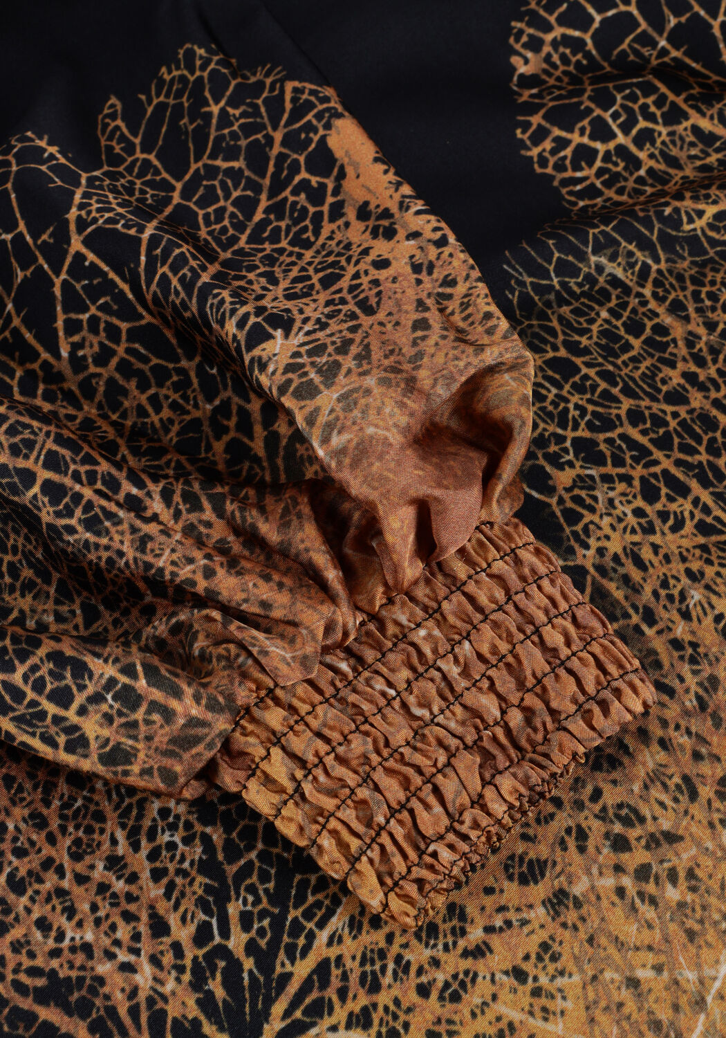 Braune SUMMUM Blusen BOW TIE TOP BORDER PRINT - large